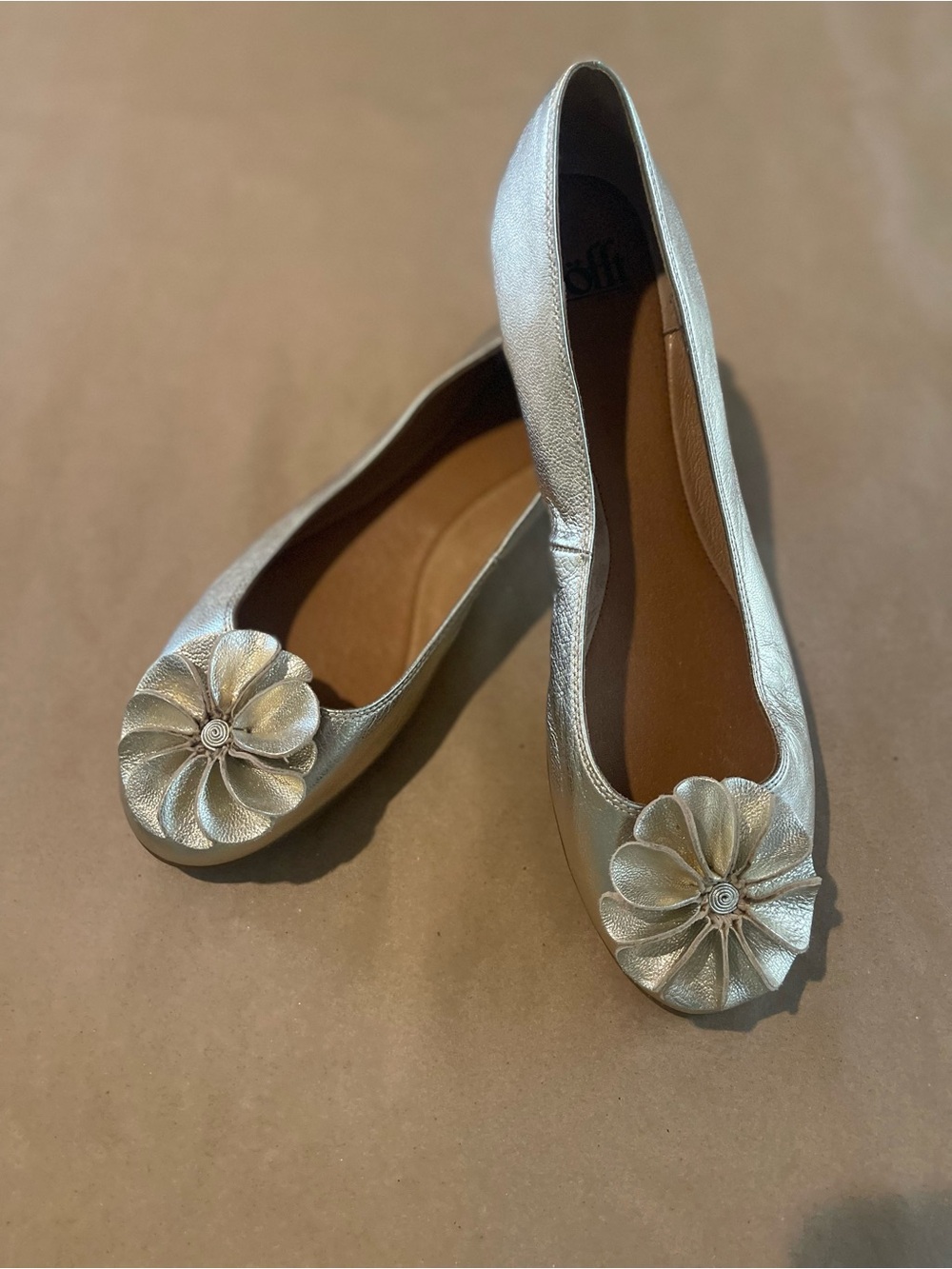 SOFFT 'Bermuda' Women's Shoes Metallic Gold Leather Ballet Flat - Size 9.5M